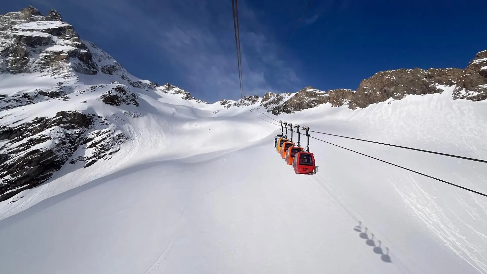 Hotel Des Alpes - Skiers & Bikers Lodge La Grave France